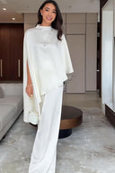 Conjunto de pantalón de pierna ancha con mangas tipo capa