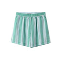 Shorts a righe e camicetta