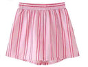Shorts a righe e camicetta