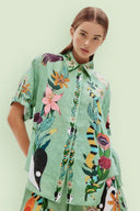 Conjunto de camisa holgada y shorts con estampado étnico único