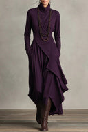 Vestido Maxi Roxo com Gola Alta, Assimétrico e Plissado