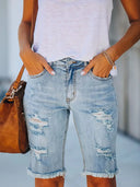 Pantaloni scurți din denim cu talie joasă, croială slim, tiv franjurat și aspect uzat