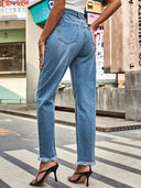 Pantaloni di Jeans Strappati alla Moda per Donna