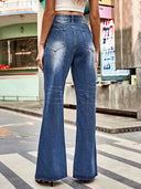 Vielseitige Mid-Rise Flared Jeanshose
