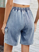 Vaskede denimshorts med elastik og bindebånd i taljen