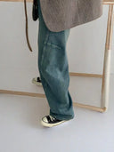 Trendige, lockere Jeans mit Bogen-Schnitt