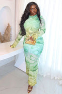 Vestido maxi psicodélico de manga larga con abertura y diseño de menta