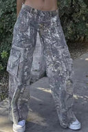 Pantaloni cargo cu talie joasă camuflaj