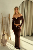 Off-shoulder rynket tube maxi-nederdel med slids, sæt