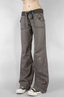 Jeans cargo slim fit alla moda