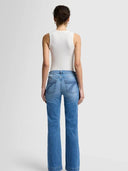 Jeans a zampa elasticizzati a vita media