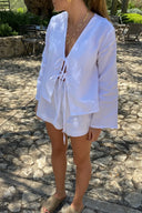 Blusa elegante e semplice con lacci