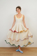 Midi-Kleid mit U-Ausschnitt und Lagenrock