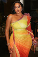 Midi-Kleid aus Mesh mit Sunset-Ombré, One-Shoulder und Raffungen