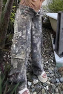 Pantaloni cargo cu talie joasă camuflaj