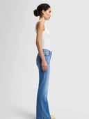 Jeans a zampa elasticizzati a vita media
