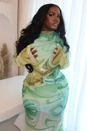Vestido maxi psicodélico de manga larga con abertura y diseño de menta