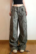 Pantaloni cargo din denim cu camuflaj subțire