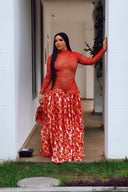 Vestido largo floral transparente rojo vibrante