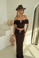 Off-shoulder rynket tube maxi-nederdel med slids, sæt