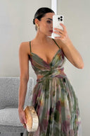 Rochie maxi în linie A cu imprimeu floral pictat și decolteu în V