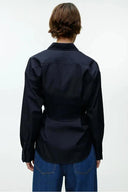 Asymmetrisches Wickelhemd