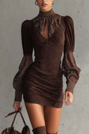 Rochie bodycon maro din piele întoarsă sintetică cu buline din satin