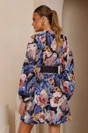 Rochie casual cu cordon în talie