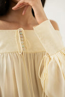 Rochie crem cu umerii goi