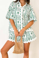 Conjunto casual de vacaciones con camisa de cuello y estampado botánico de verano