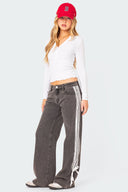 Low Waist lockere Jeans mit seitlichen Streifen und Schleife, weit geschnitten