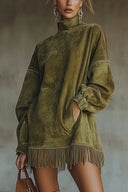 Robe col roulé en suédine avec ourlet à franges