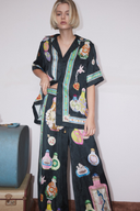 Conjunto de pantalones y blusa con estampado de jarrón Philomène de cuello en V