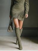 Robe courte portefeuille en suédine vert olive à col en V