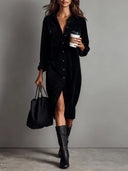 Robe midi ample en velours côtelé avec double poche poitrine et boutonnage simple
