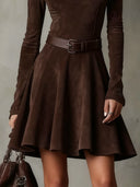 Robe mini vintage en daim marron foncé à col montant imitation