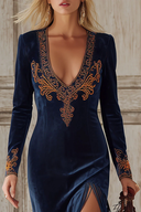 Abito lungo etnico con ricamo, spacco, nappine, in camoscio sintetico blu navy