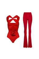 Conjunto de traje de baño con apliques florales y recortes
