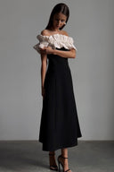 Bonnie off-shoulder flæse maxi-kjole