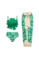 Conjunto de bikini estampado verde con acento floral