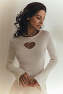 Maglia con intaglio a forma di cuore