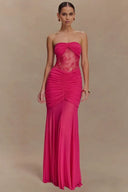 Vestido comprido cai-cai, plissado e com recorte