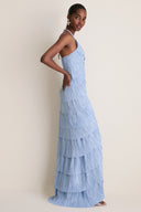 Vestido maxi azul-claro com pregas plissadas, halter e camadas