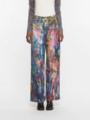 Jeans mit mehrfarbigem Maler-Print