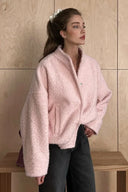 Jacke mit Stehkragen und überschnittenen Schultern