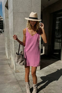 Mini-robe à lacets et col en V